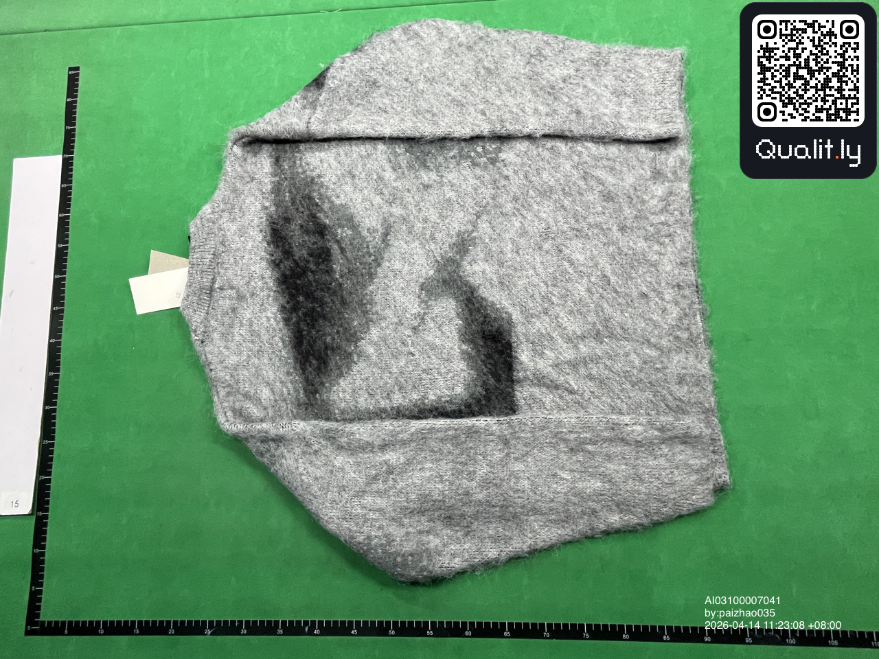 Sweater QC photo 2 of 4