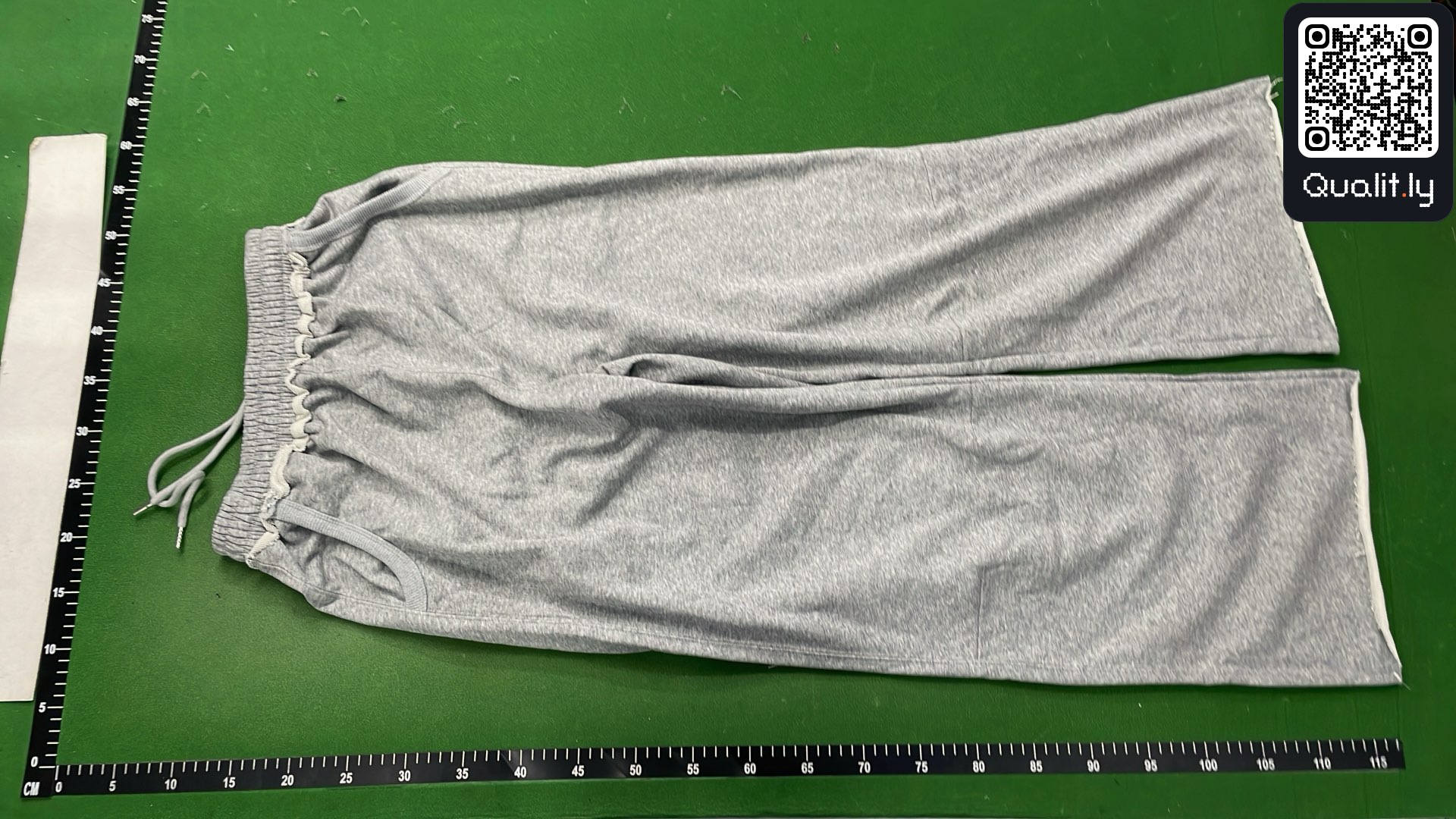 Pants QC photo 2 of 30