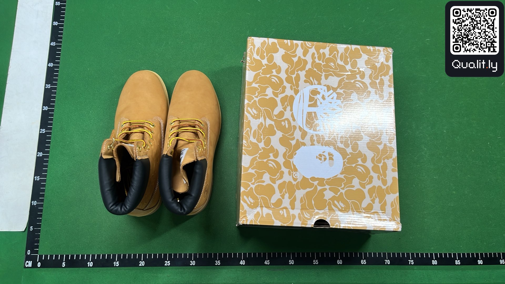 Sneakers QC photo 1 of 120