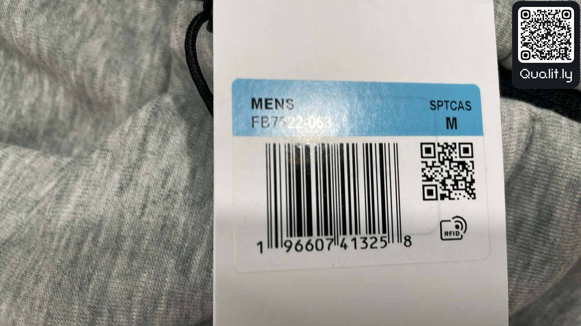 Survêtement — photo QC 1 sur 5