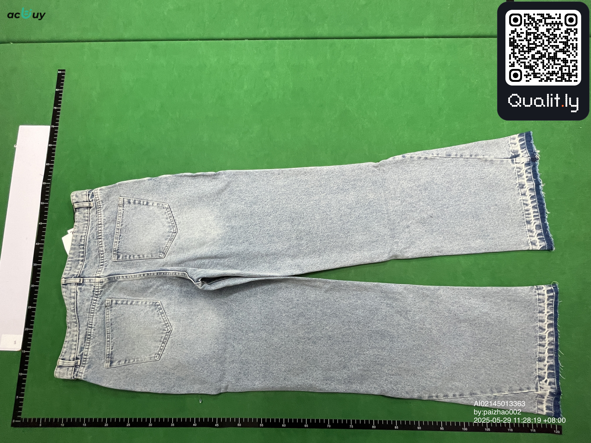 Jeans — QC-foto 2 van 10