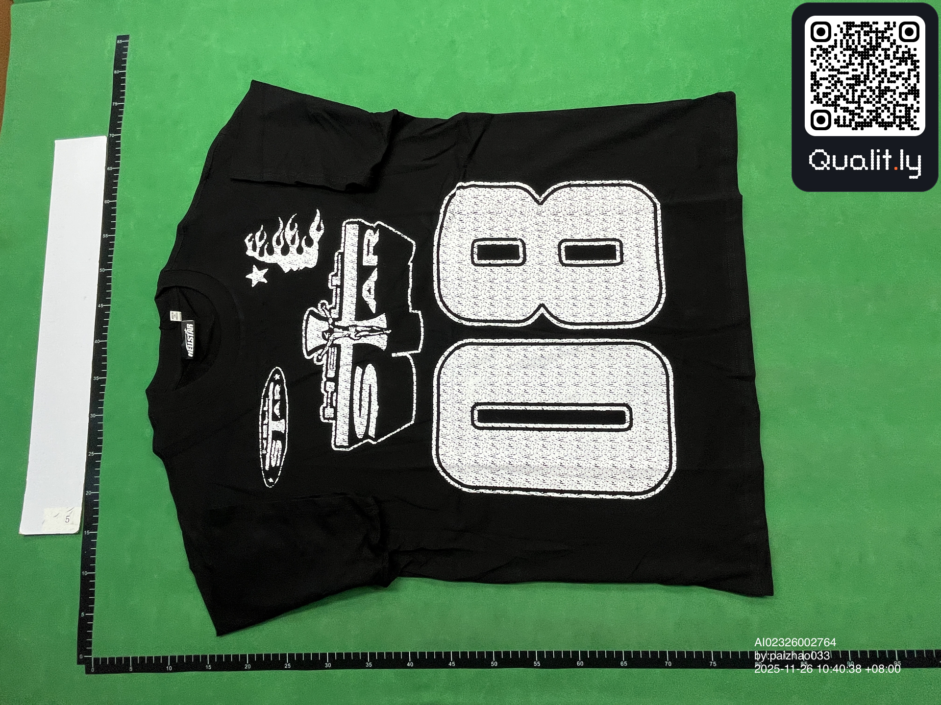 T-shirt — foto QC 1 de 10