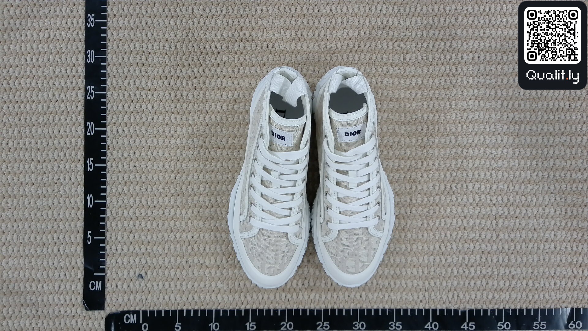 Sneakers QC photo 3 of 16