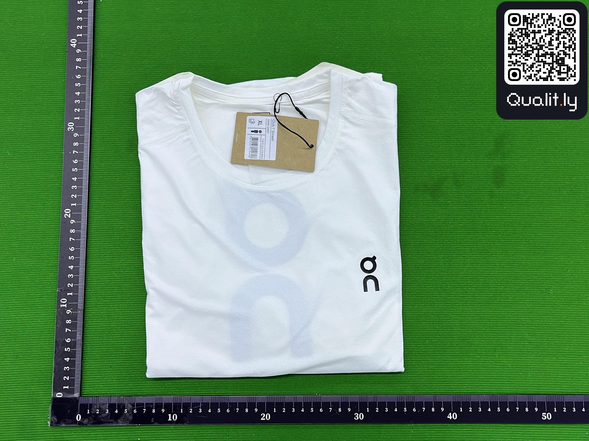 T-shirt — foto QC 1 di 4