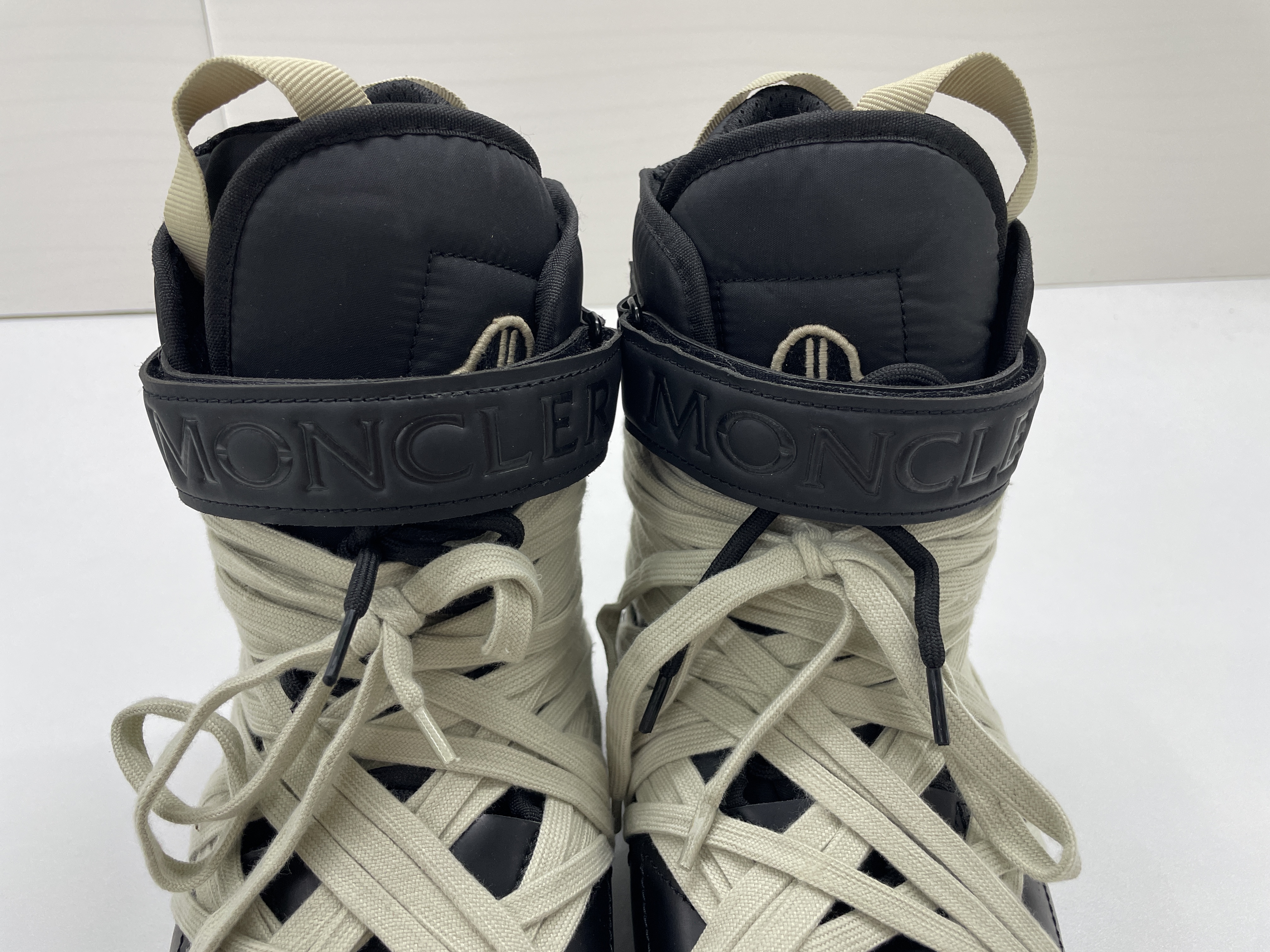 Boots QC photo 3 of 44