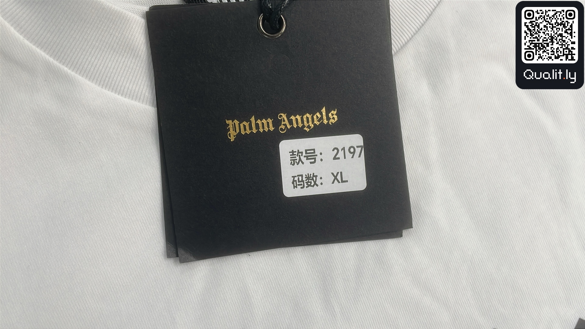T-shirt — foto QC 1 de 4