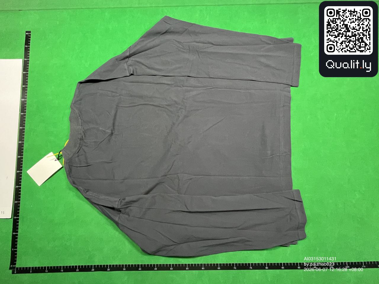 Camiseta — foto QC 3 de 10