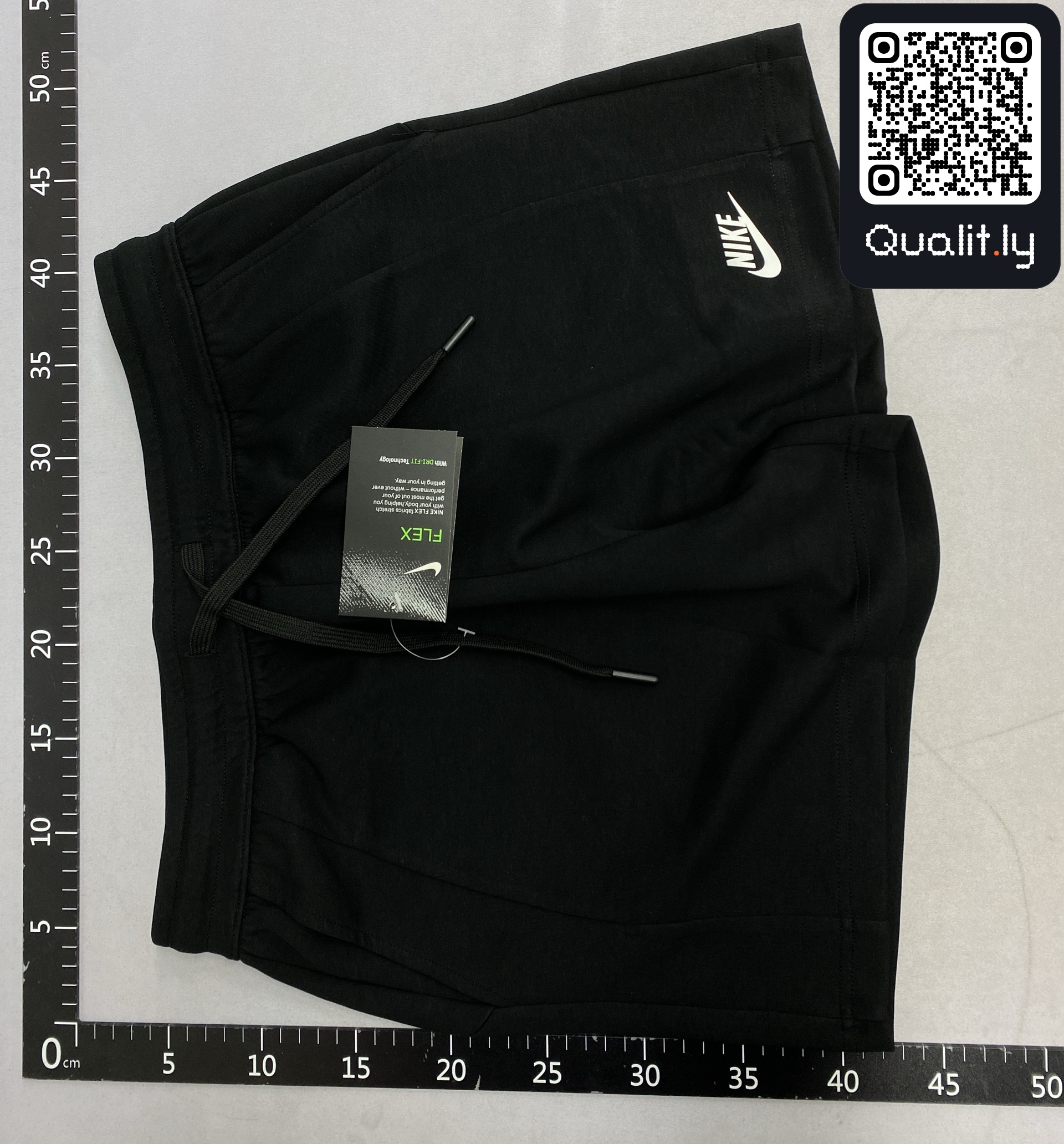 短裤 QC 照片 3 / 21