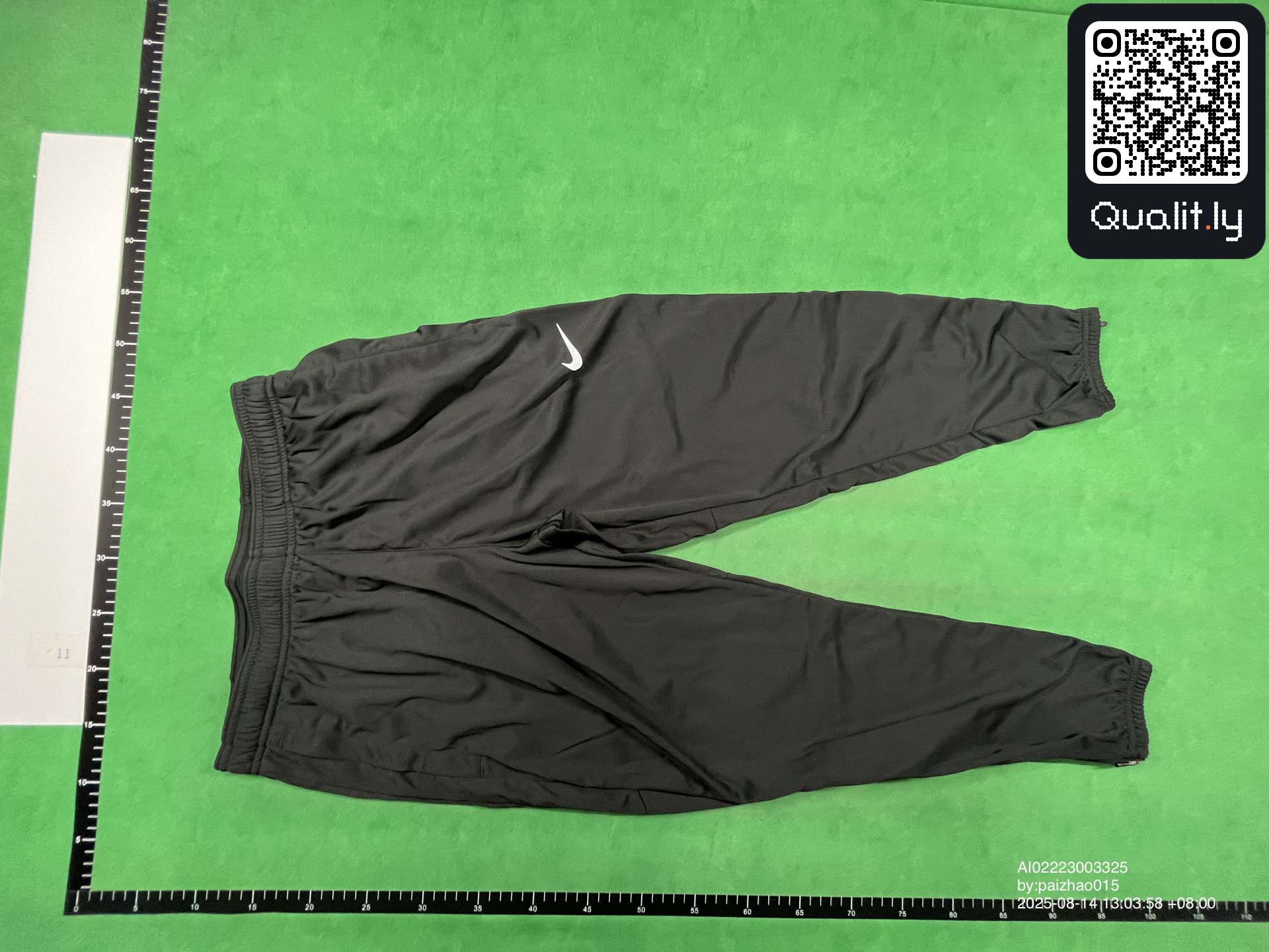 Pantalon — photo QC 3 sur 8