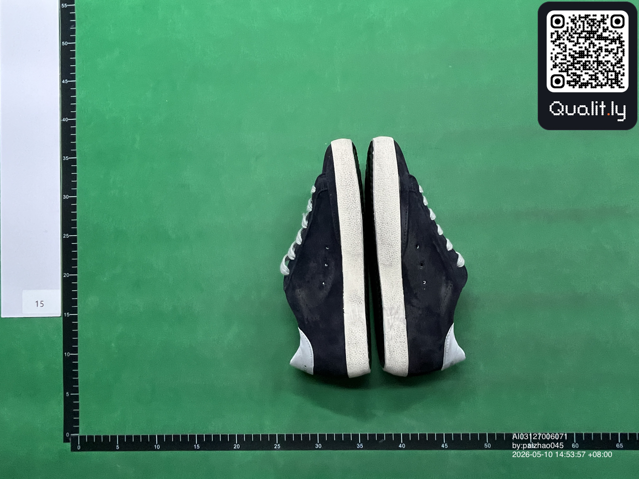 Sneakers QC photo 3 of 6