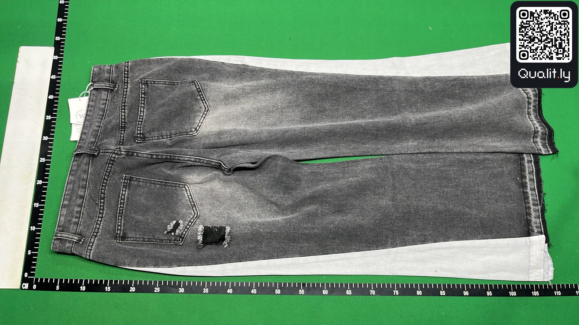 Jeans — foto QC 3 di 4