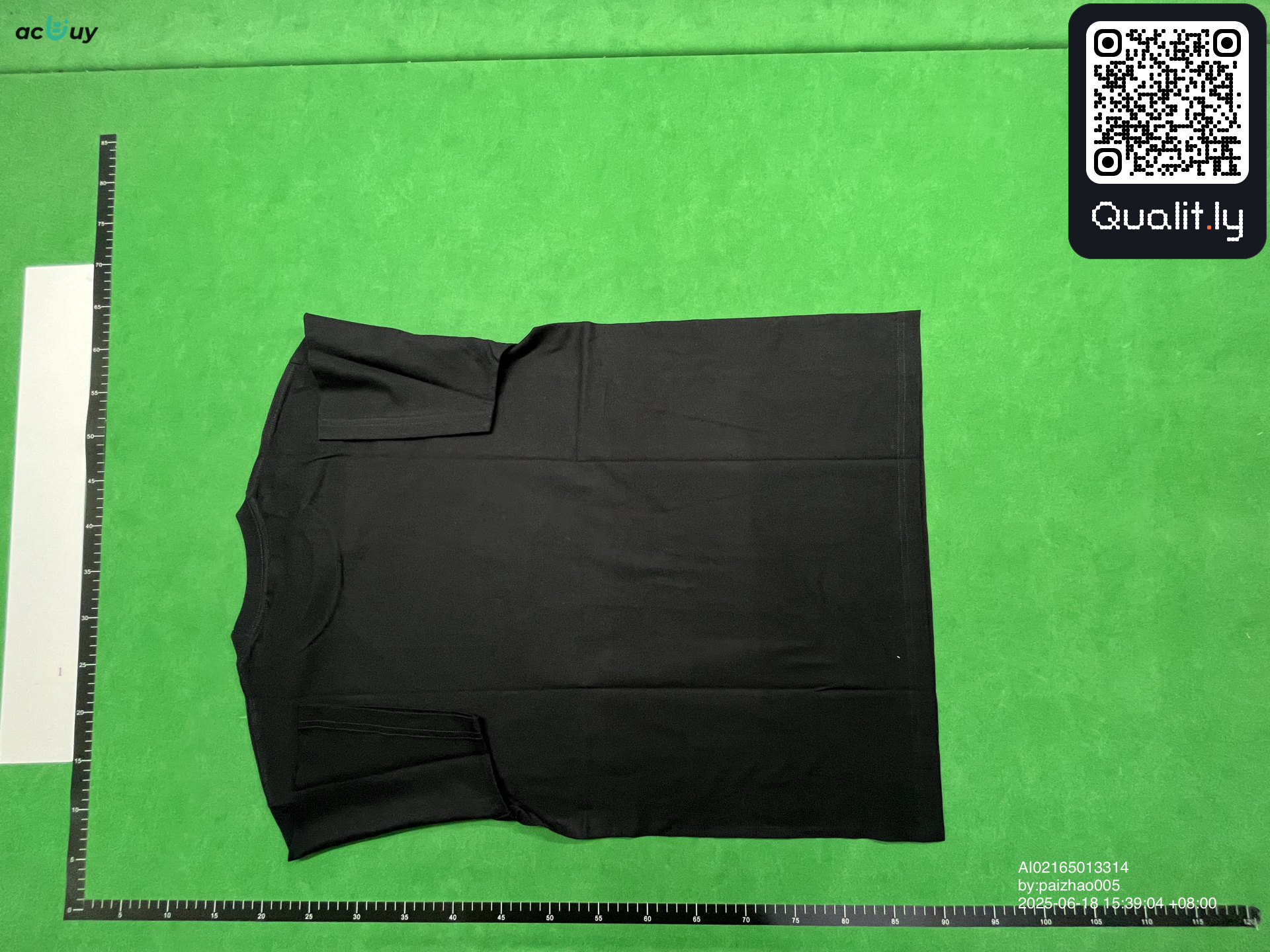 T-shirt — foto QC 2 di 4