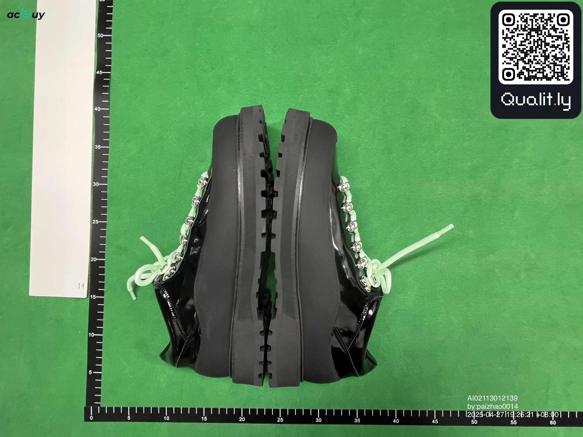 Sneaker — QC-Foto 2 von 6