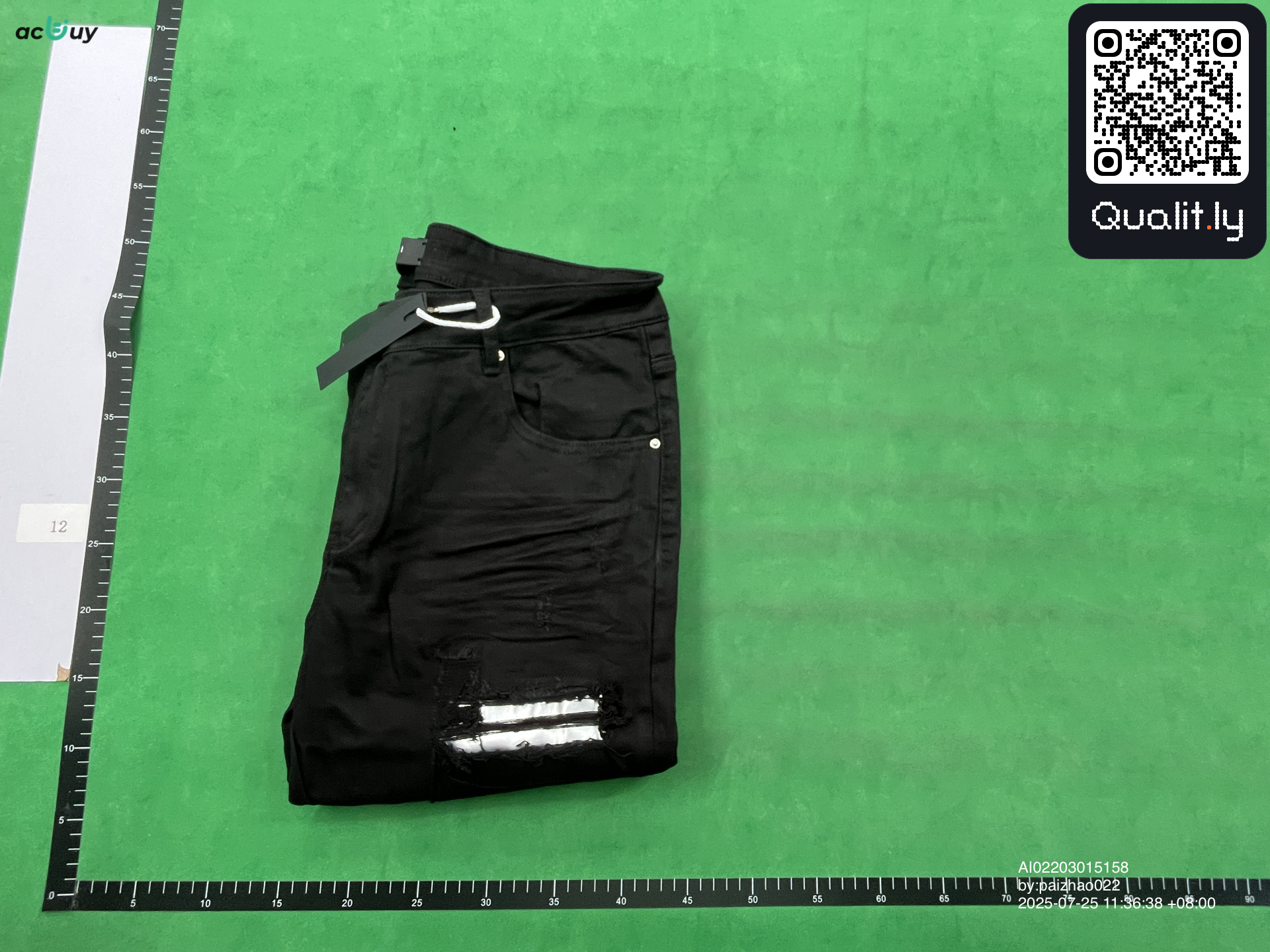 牛仔裤 QC 照片 1 / 4