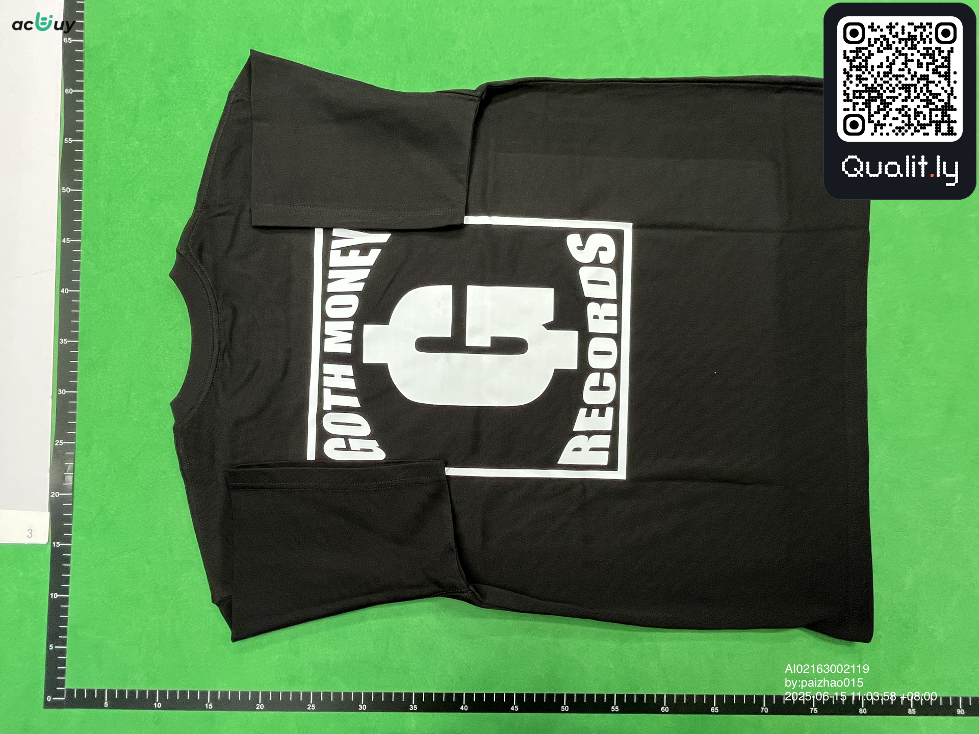 T-Shirt — QC-Foto 2 von 4