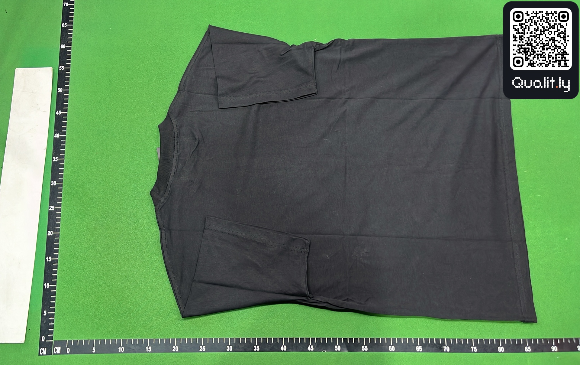 T-shirt QC photo 3 of 98