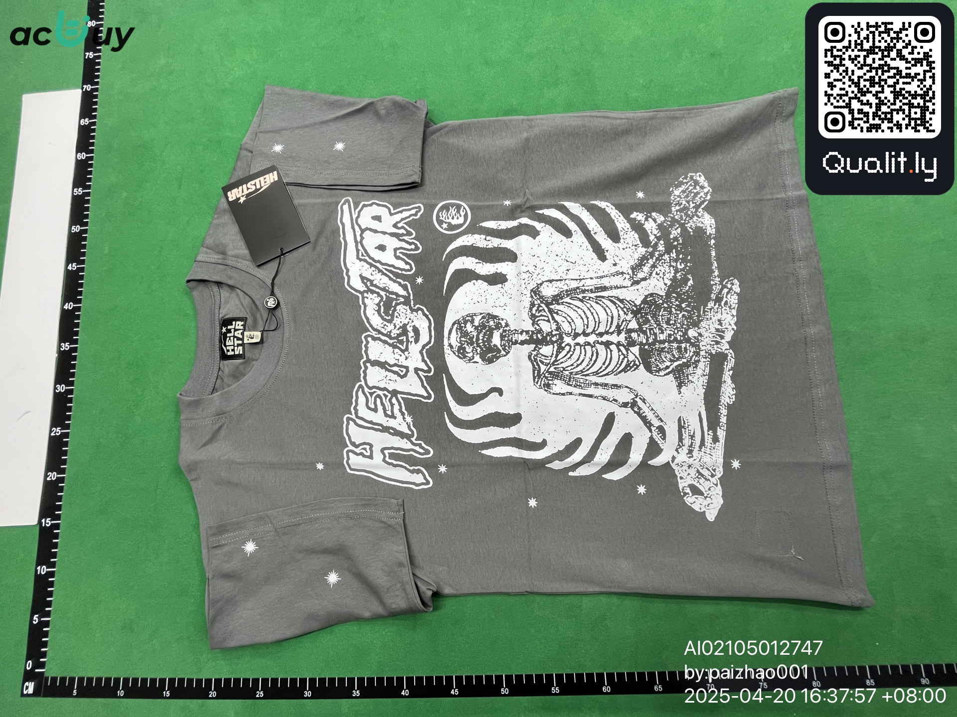 T-shirt — foto QC 2 di 10