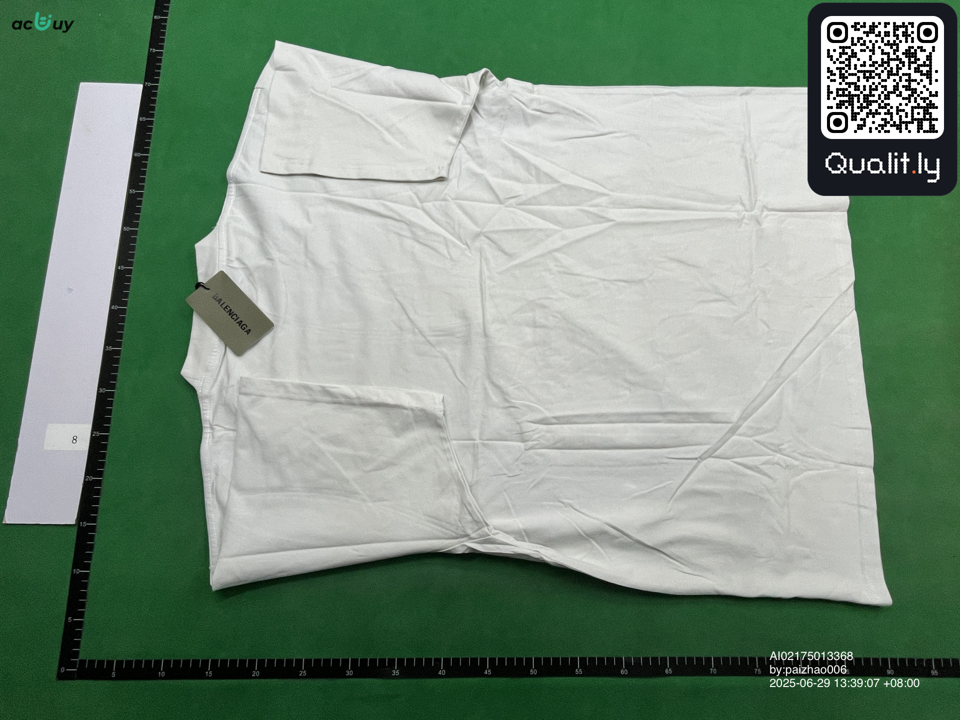 Tricou — fotografie QC 2 din 4
