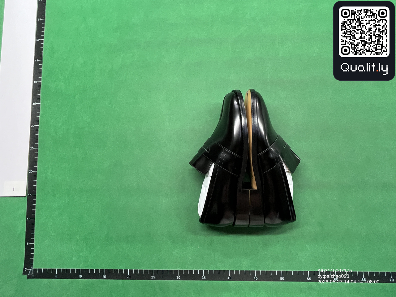 Sneakers — QC-foto 2 av 10