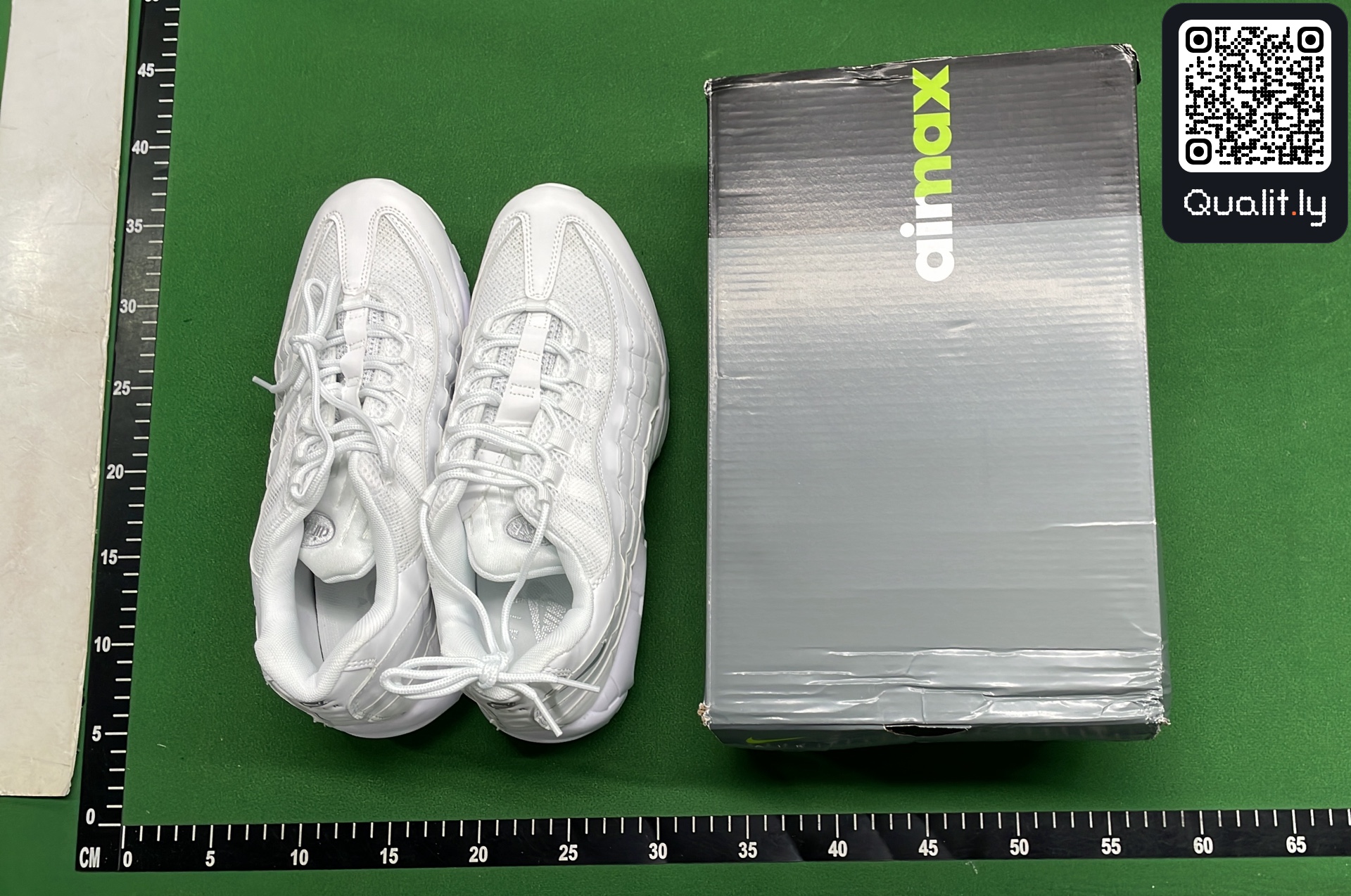 球鞋 QC 照片 1 / 114