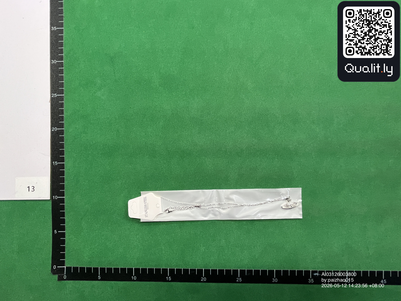 Bijuterie — fotografie QC 3 din 33