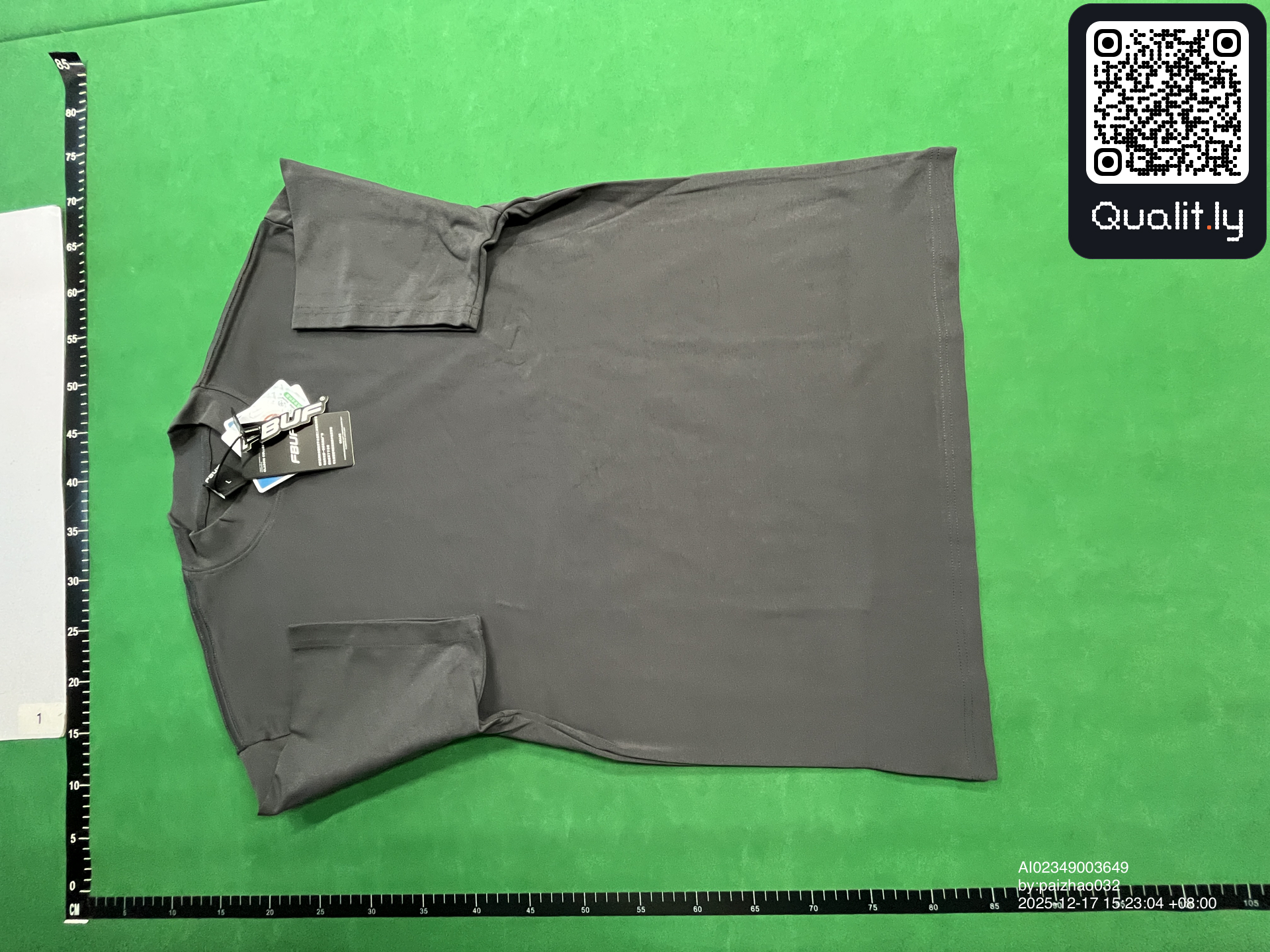 Tricou — fotografie QC 3 din 4