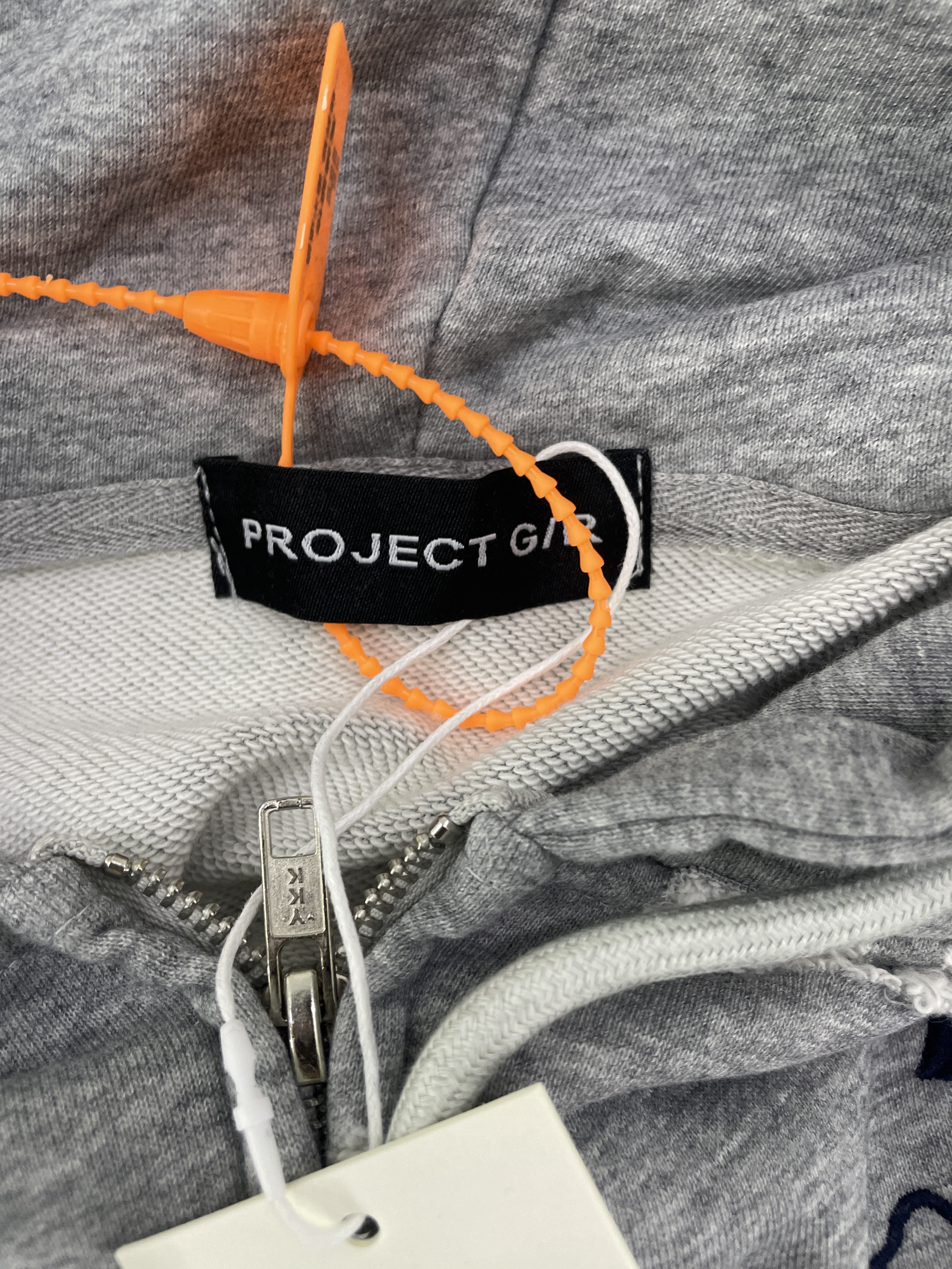 Hoodie — QC-Foto 2 von 23