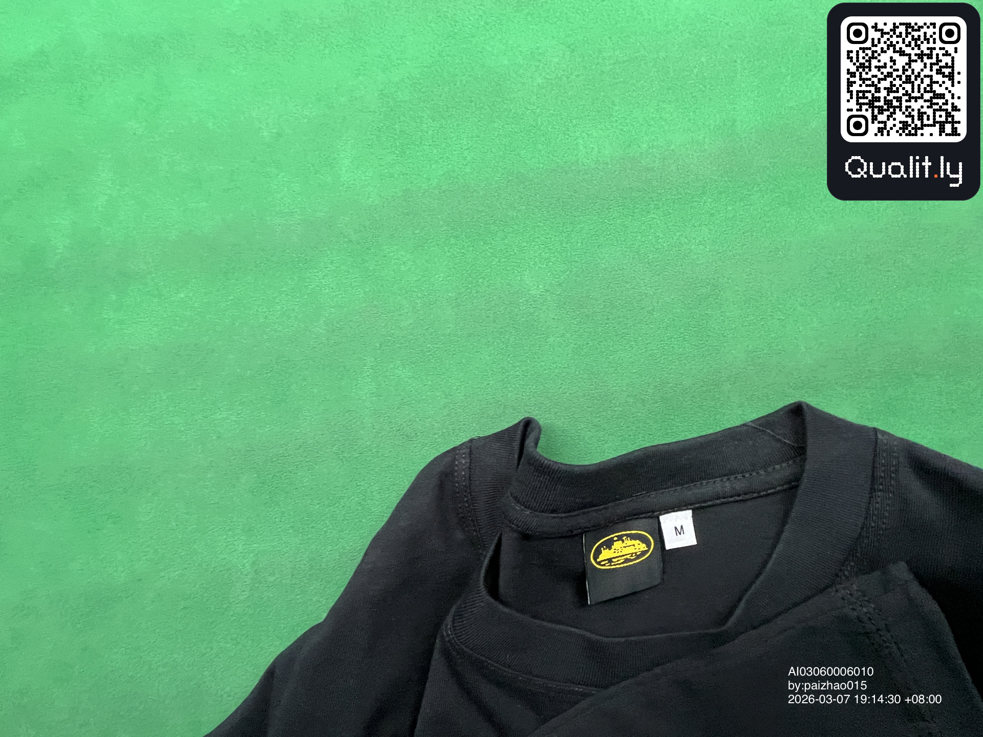 T-Shirt — QC-Foto 1 von 30