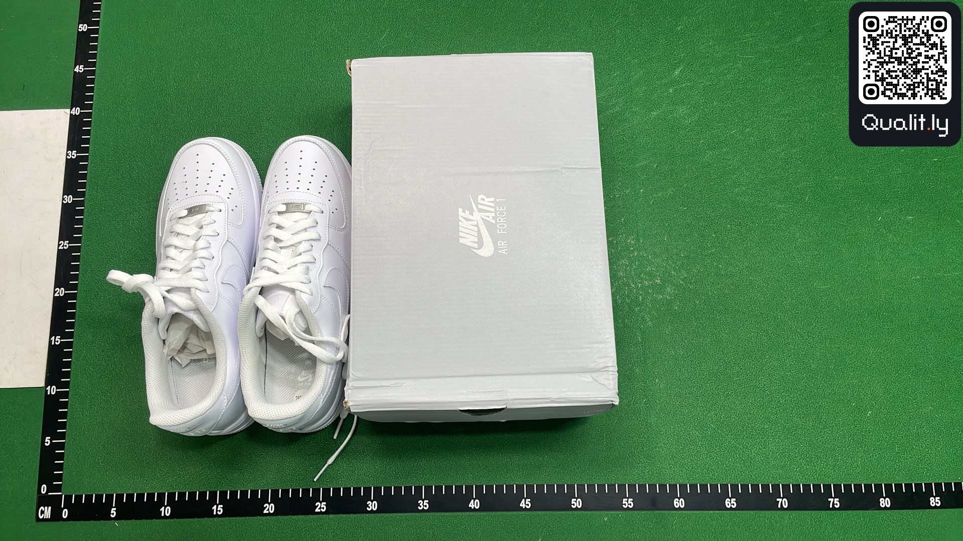 Sneakers QC photo 1 of 24