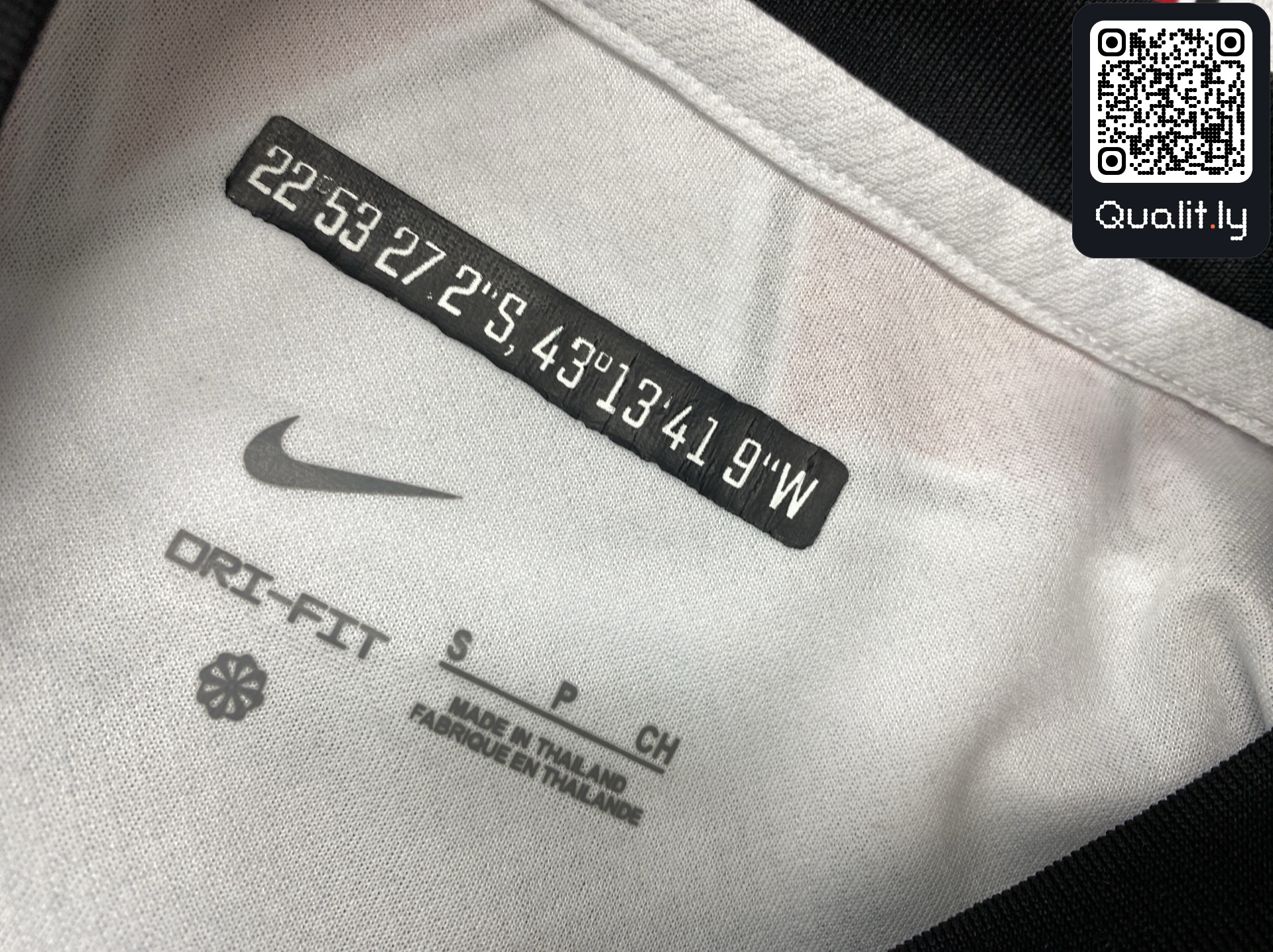 Shirt QC photo 1 of 28