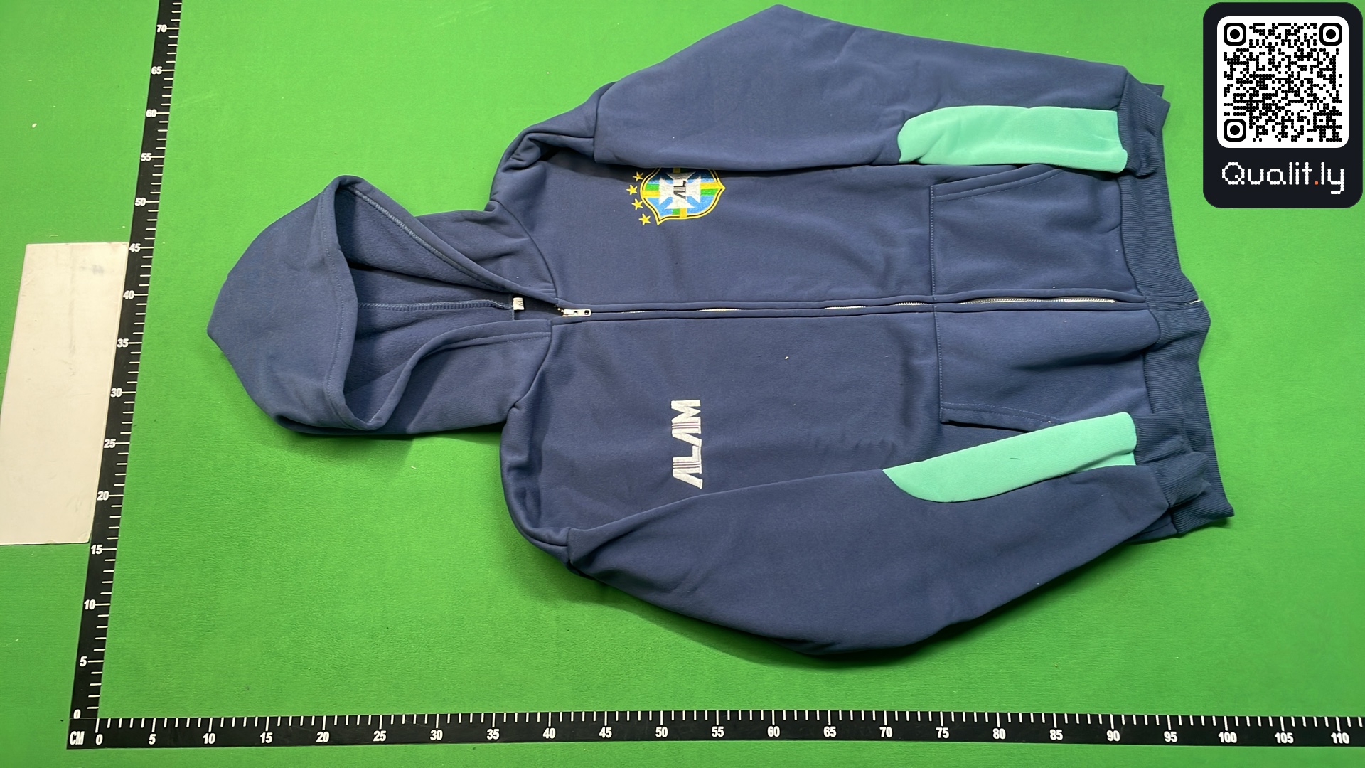 Hoodie QC photo 2 of 4