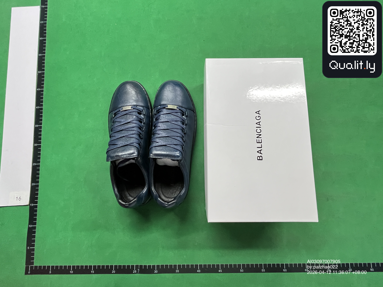 Sneakersy — zdjęcie QC 1 z 34