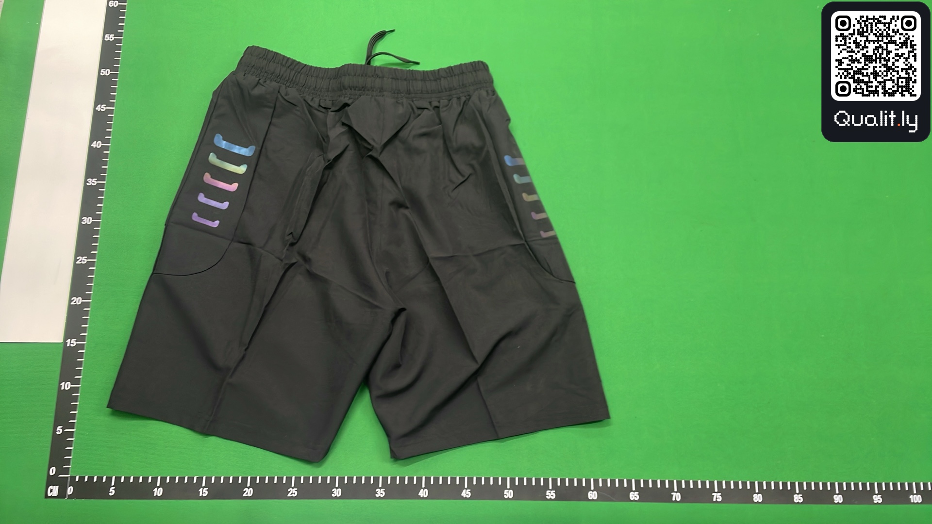 Short — photo QC 3 sur 8