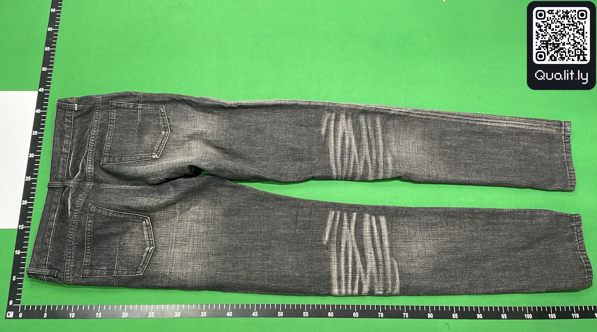 Jeans — QC-foto 3 av 4