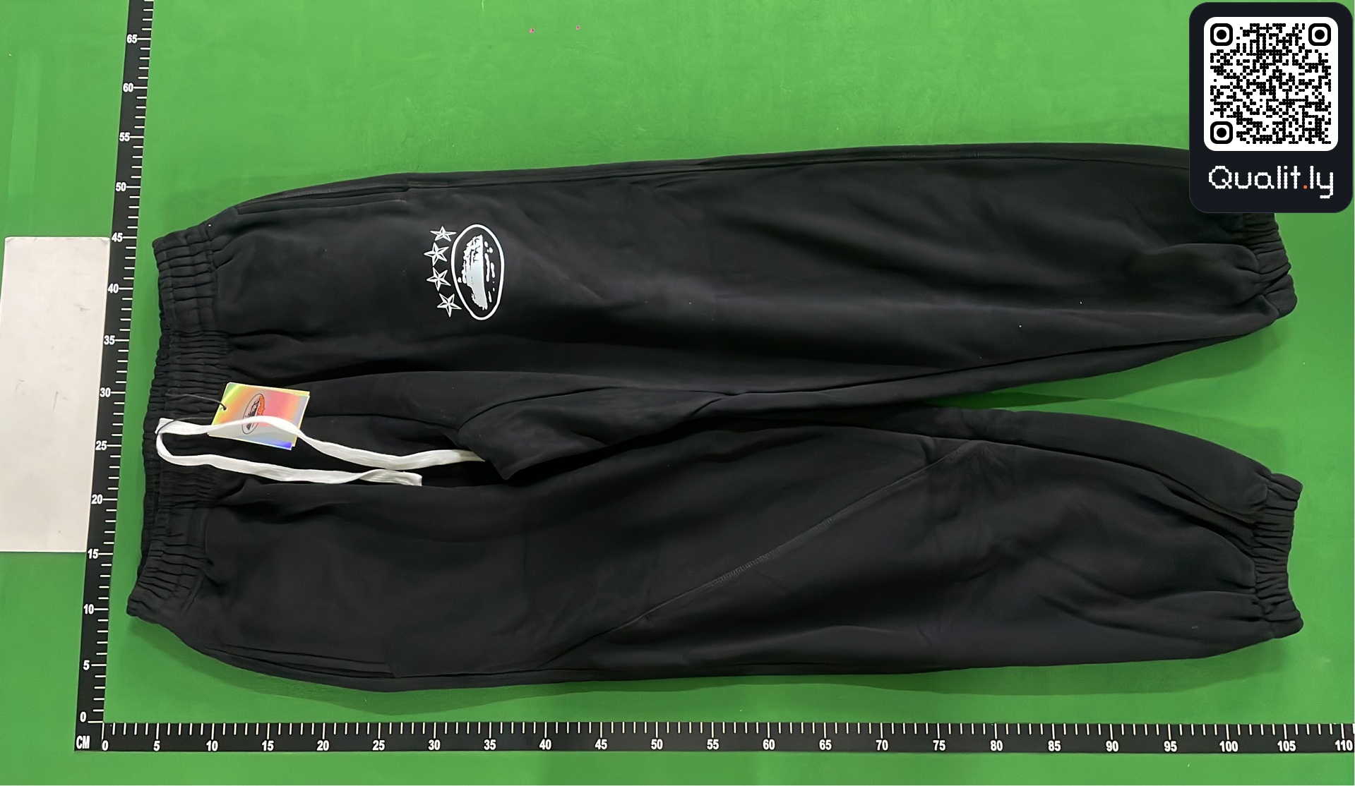 Hoodie QC photo 2 of 74