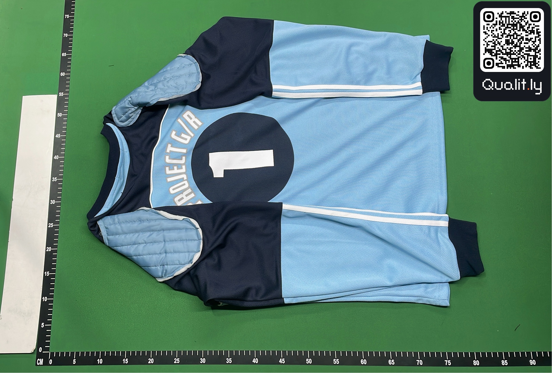 Sweatshirt QC photo 3 of 38