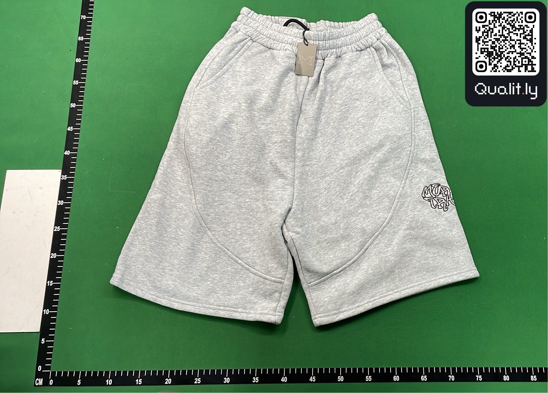 短裤 QC 照片 2 / 50