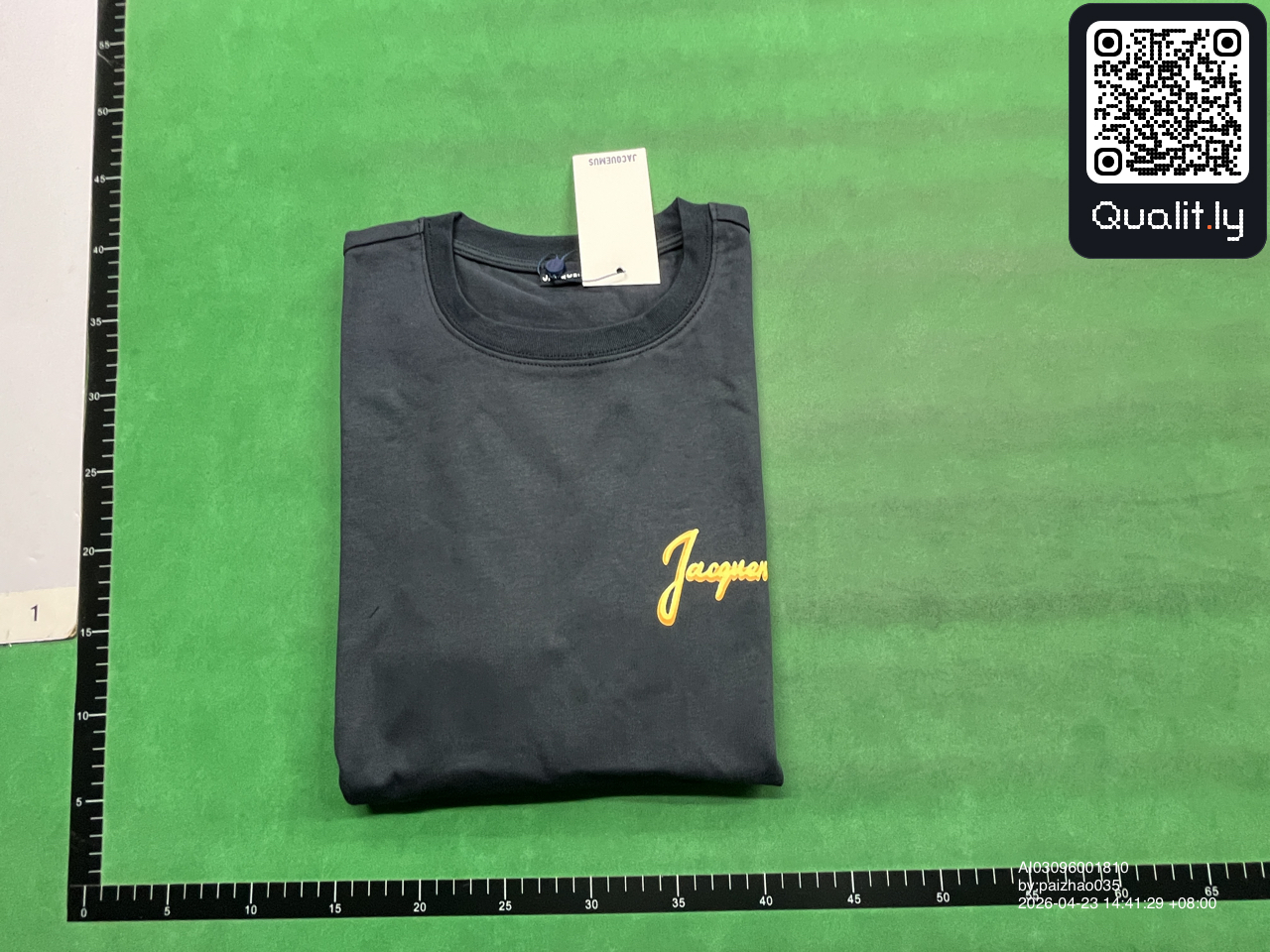 T-shirt QC photo 1 of 32