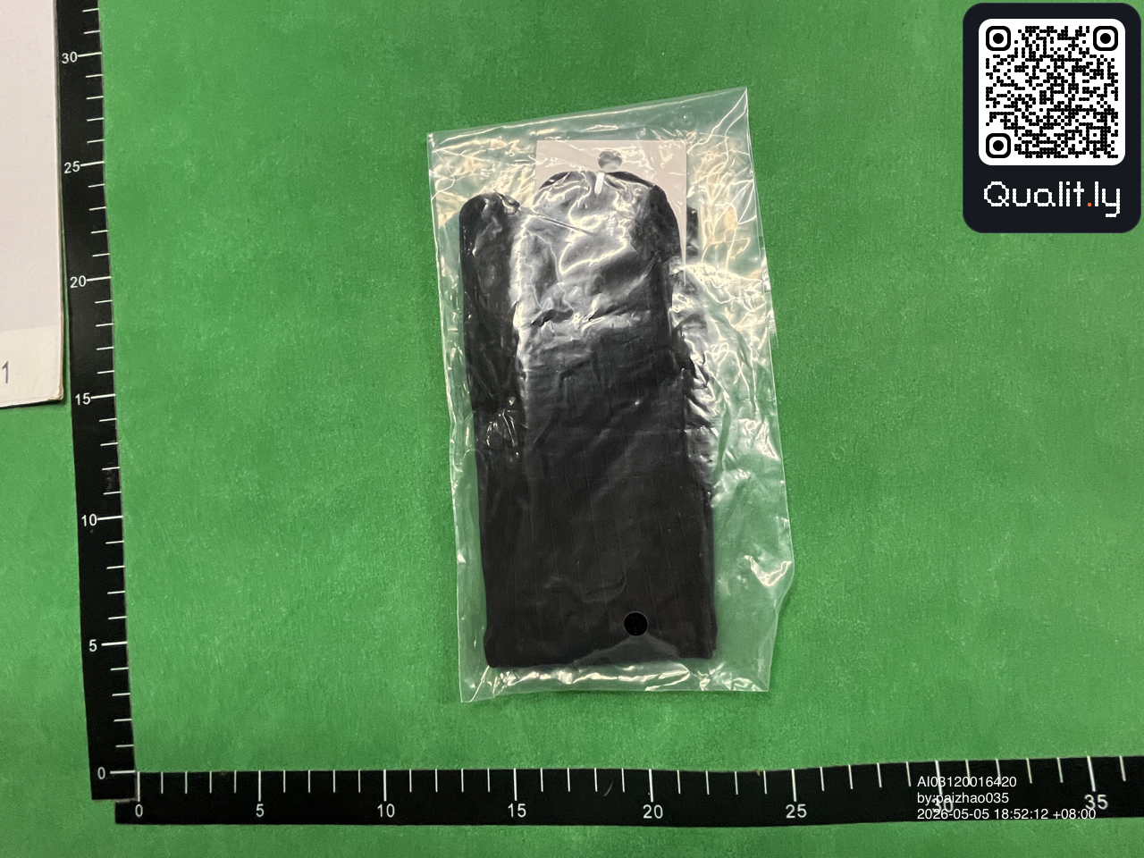 Socks QC photo 3 of 34
