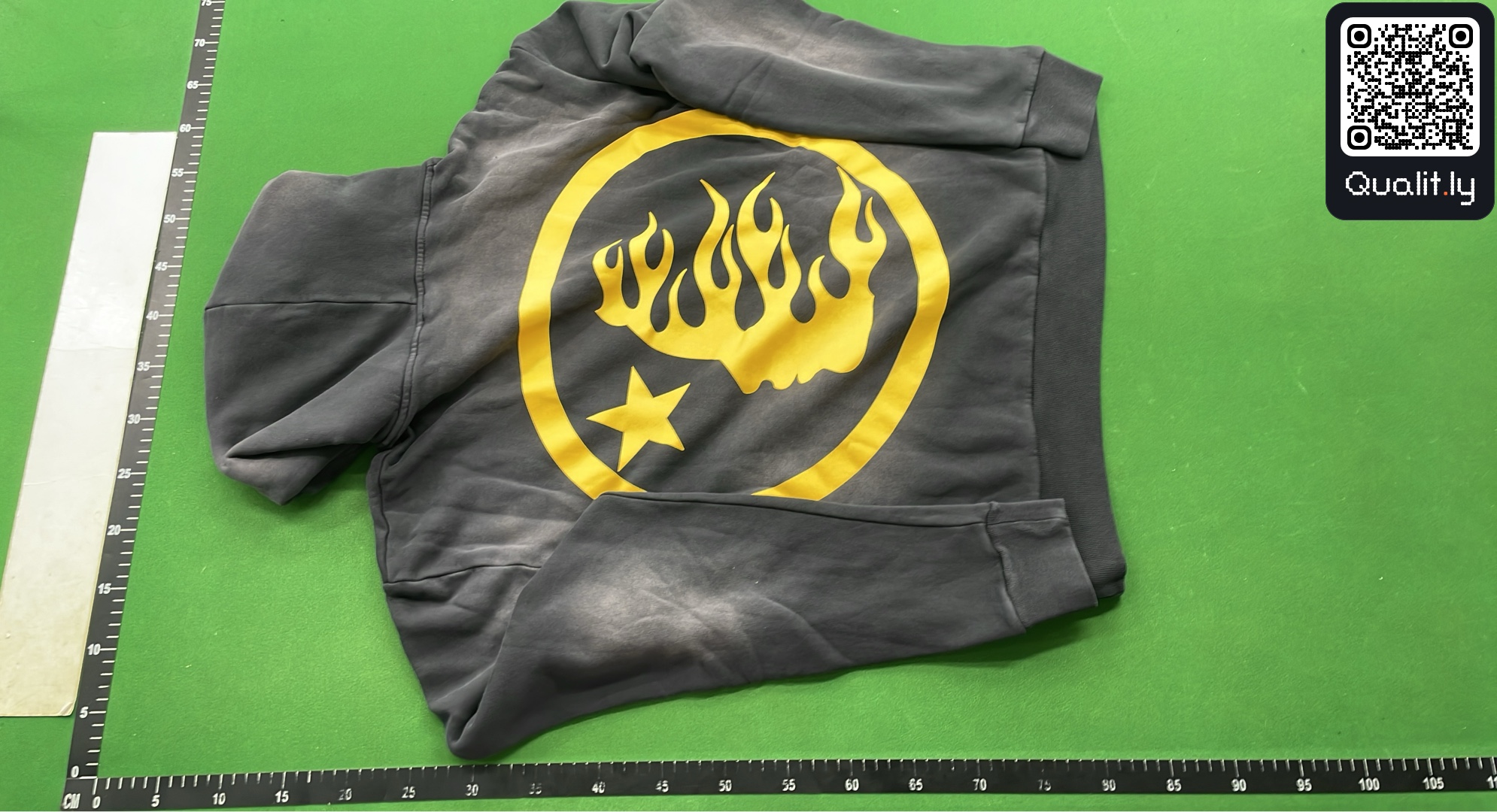 Hoodie — QC-foto 3 av 4