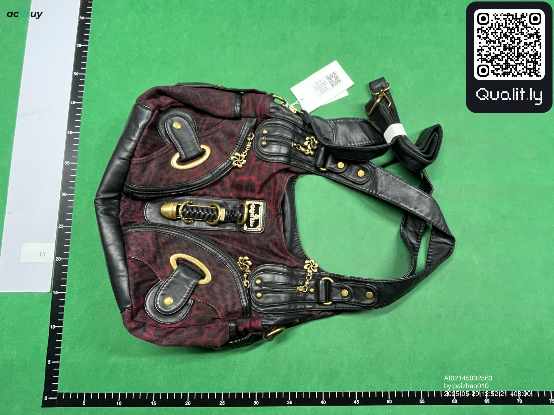 包 QC 照片 1 / 12