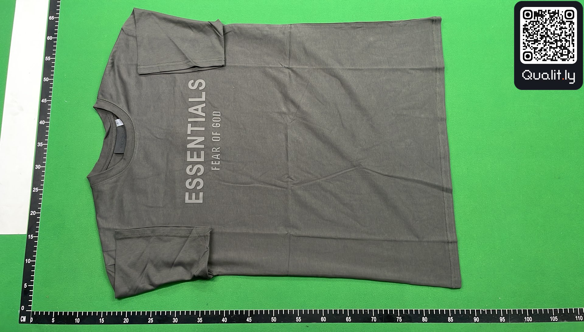T-shirt — photo QC 2 sur 4