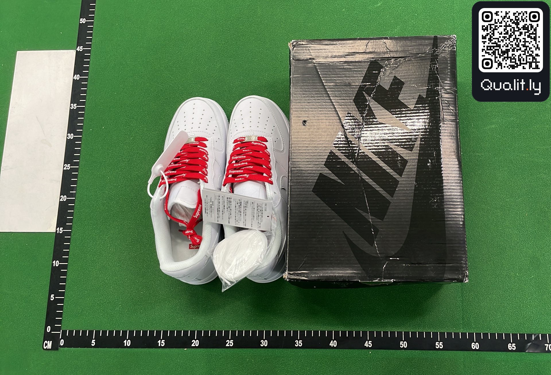 Sneakers QC photo 1 of 18