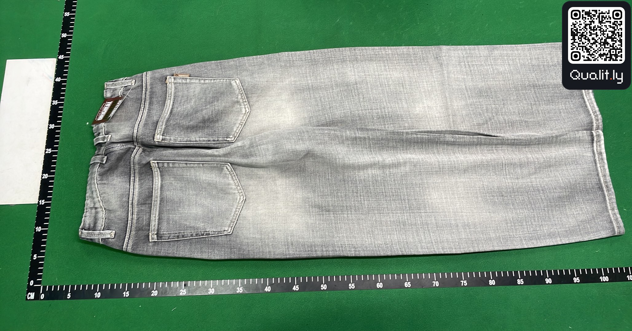 Jeans — foto QC 3 di 8