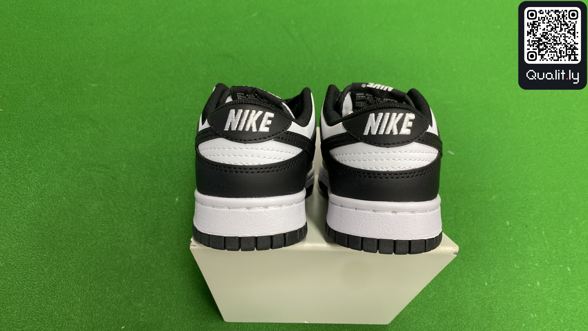 Sneakers QC photo 3 of 30