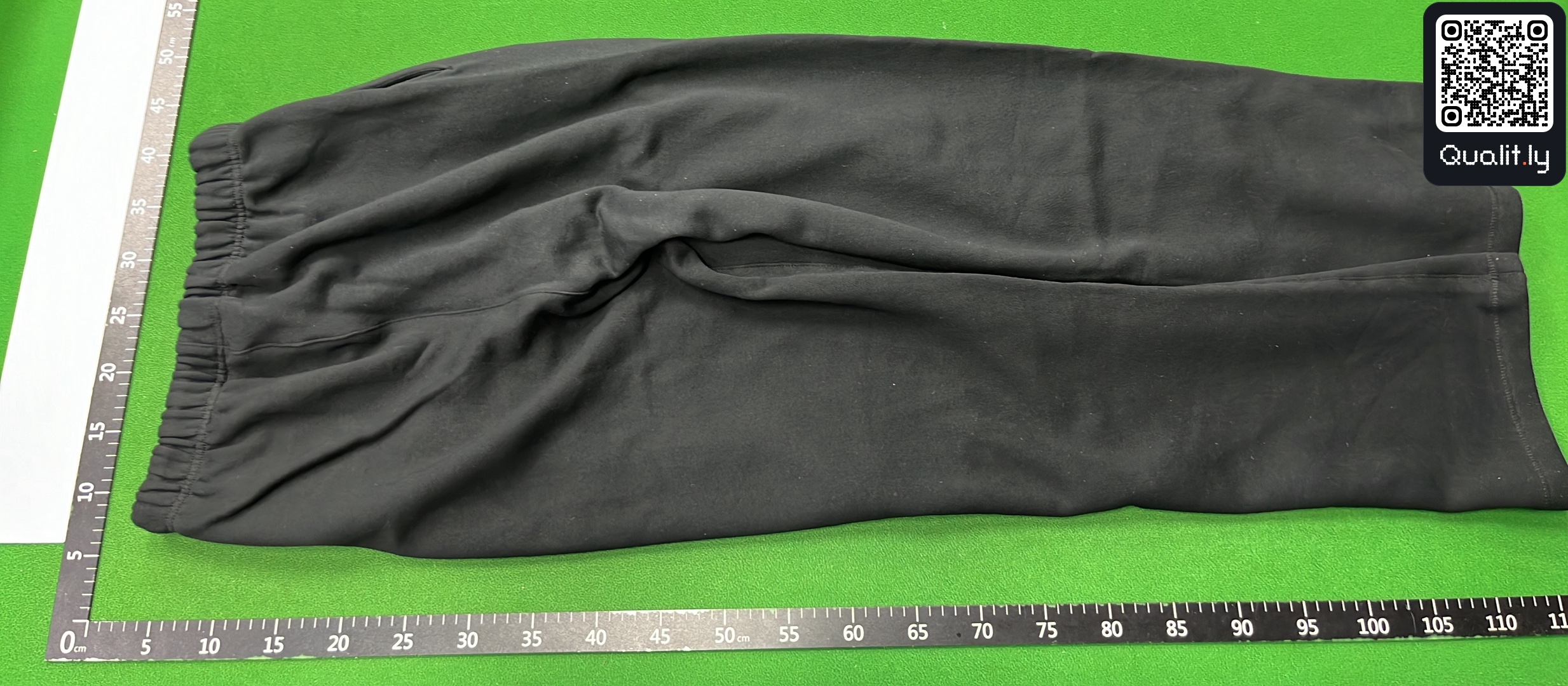 Pants QC photo 3 of 128