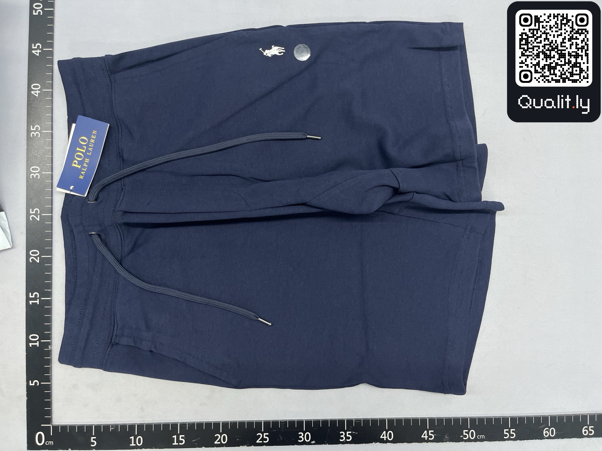 Short — photo QC 3 sur 150