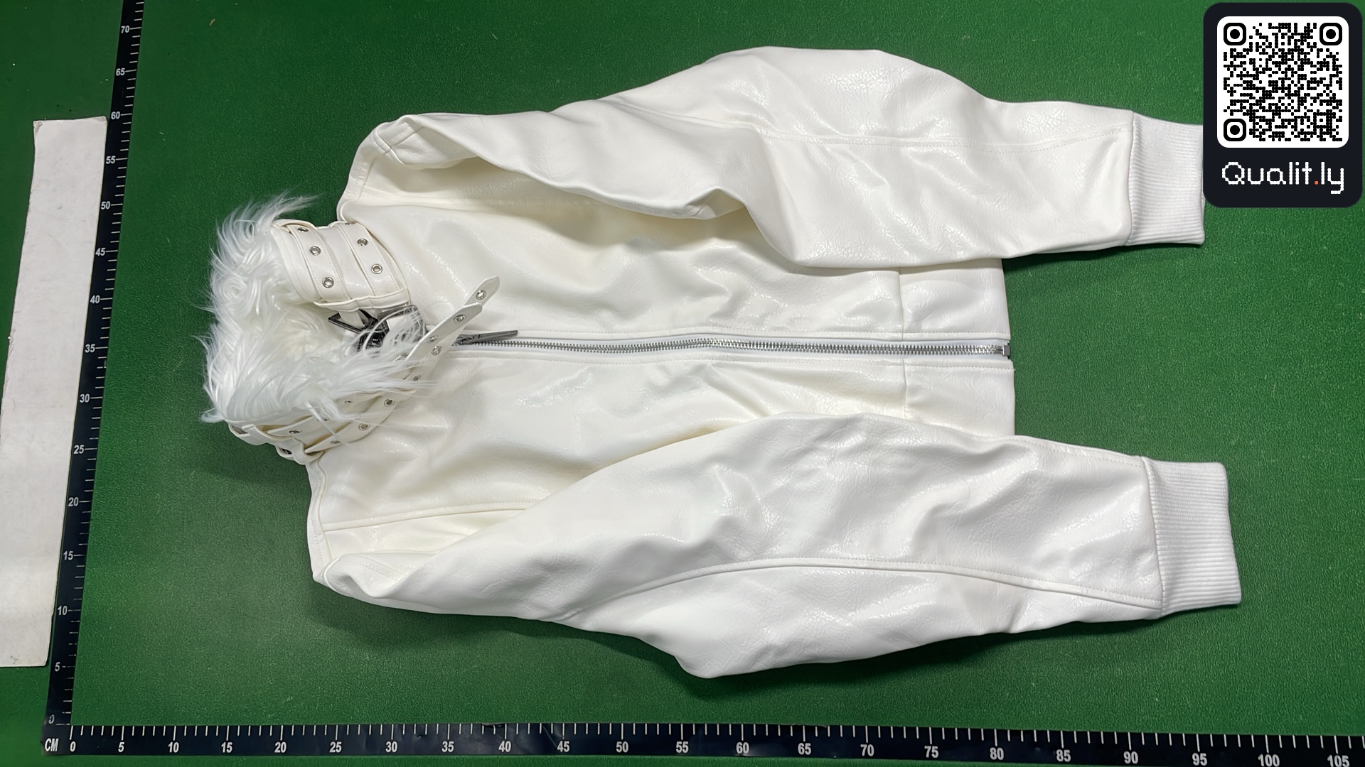 夹克 QC 照片 2 / 4