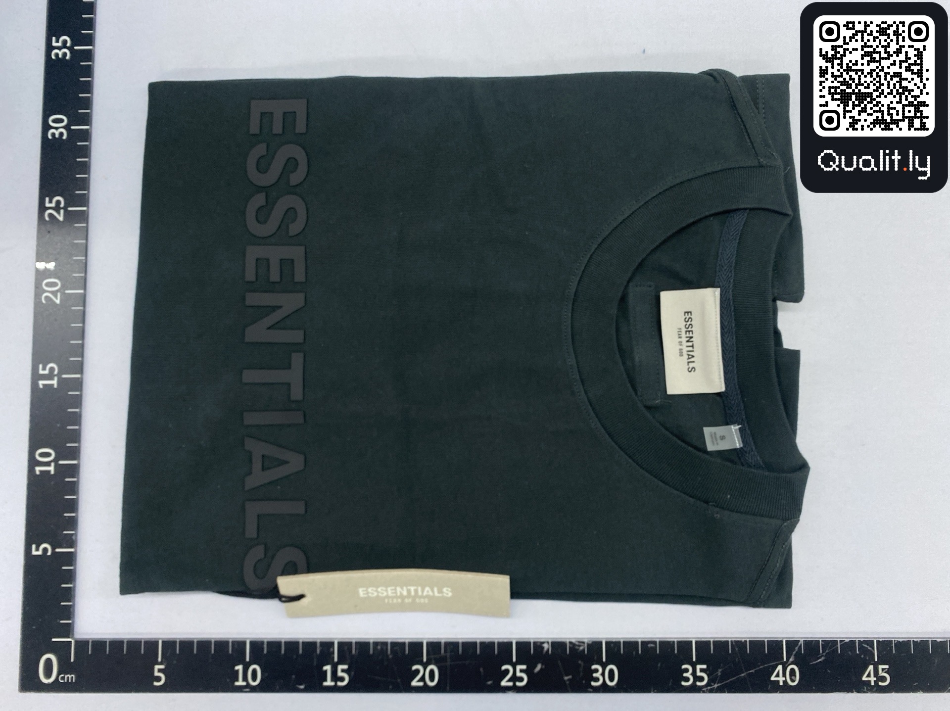 T-shirt — foto QC 1 de 66