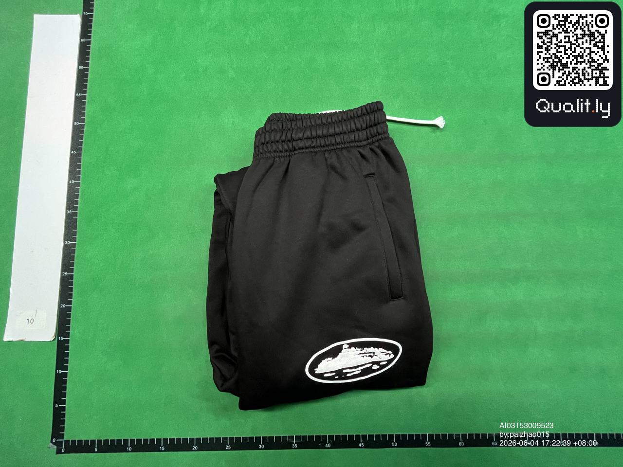 Bluza z kapturem — zdjęcie QC 2 z 26
